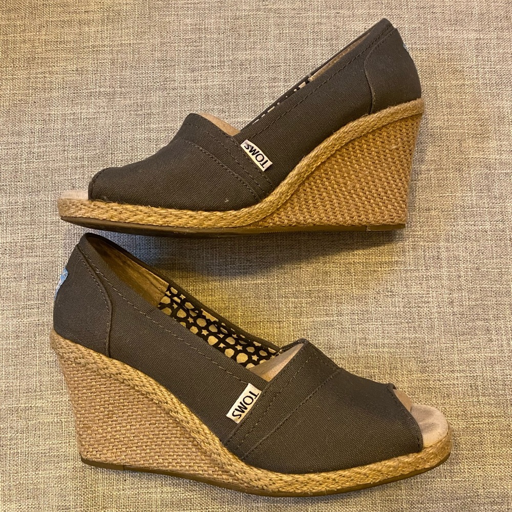 TOMS Wedge shoe
